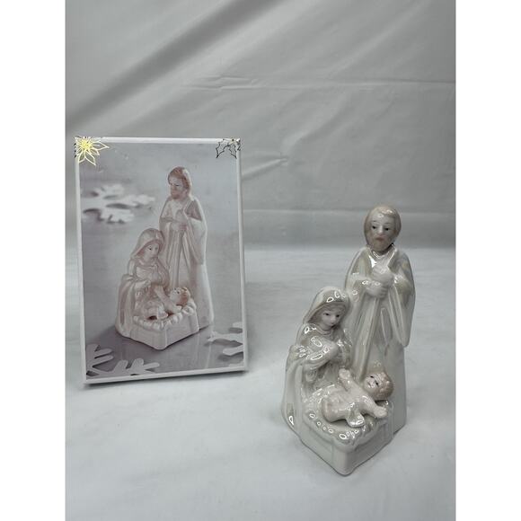 Pier 1 Nativity Figurine Holy Family Iridescent Porcelain Ceramic 4" Christmas - Picture 3 of 8